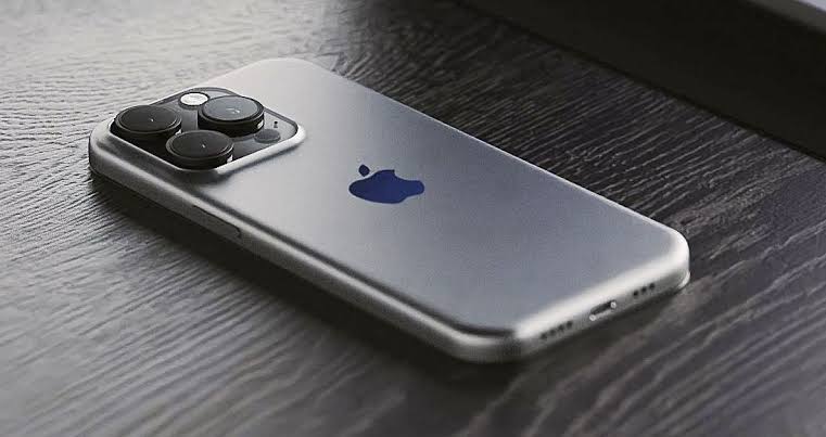 Apple iPhone 15