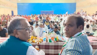 People involved in Betul Congress meeting