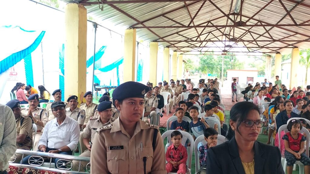 POLICE line betul SUMMER CAMP